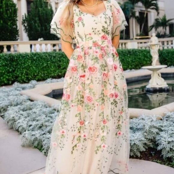 Ivy City Co Flora Dress in Pastel - Picture 1 of 7